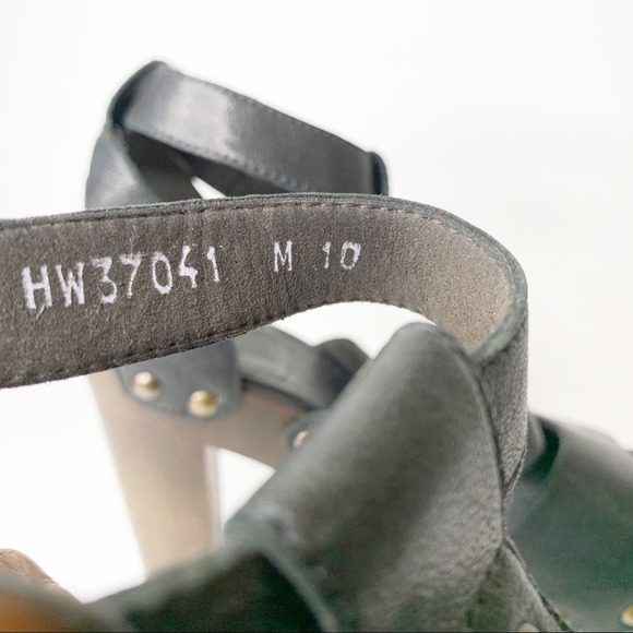 Stuart Weitzman Black Gladiator Sandals SZ 10 - Picture 9 of 9